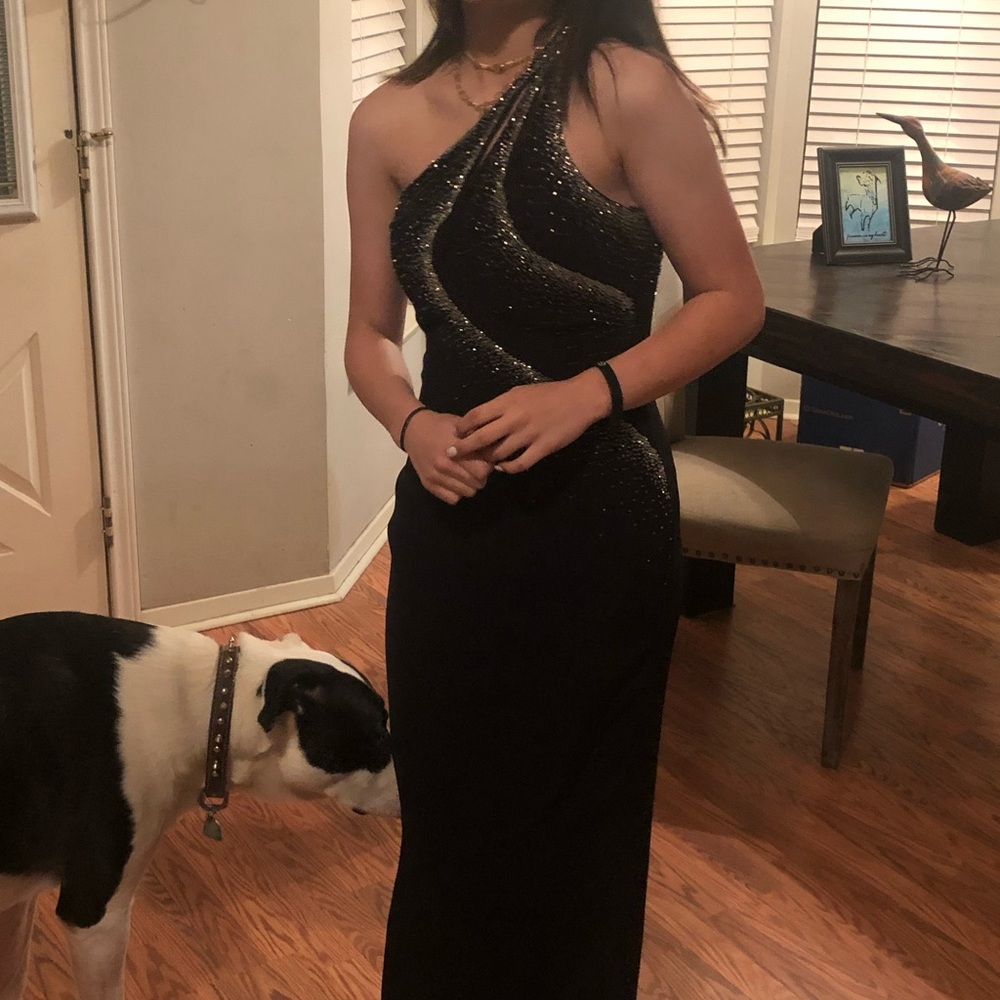 Elegant Black One-Shoulder Dress